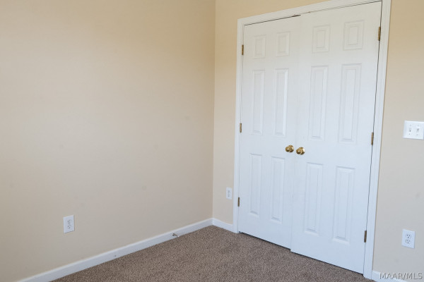 1328 CENTERFIELD Court