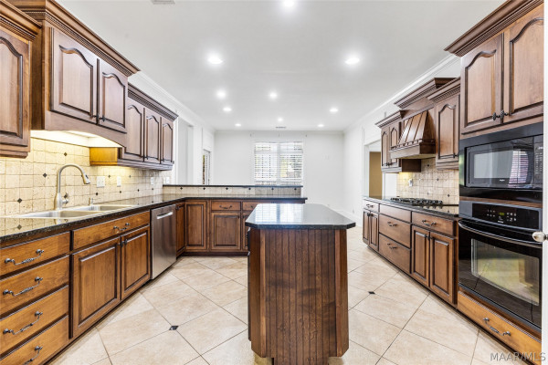 8497 Rockbridge Circle