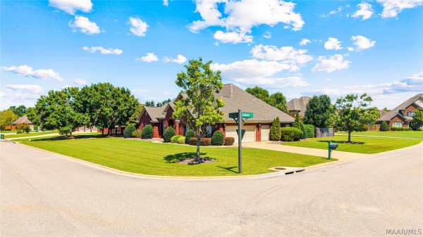 8497 Rockbridge Circle