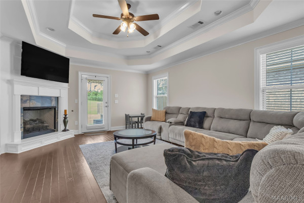 8918 Braxton Lane