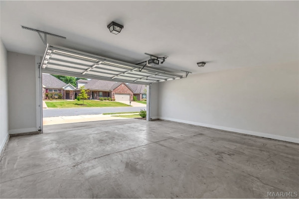 8918 Braxton Lane