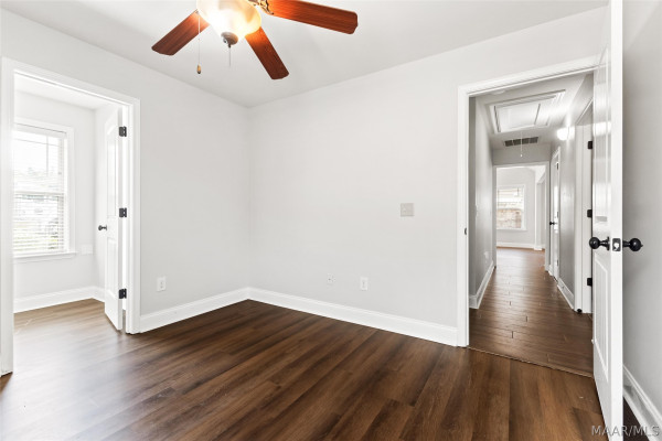 279 Meadowview Lane
