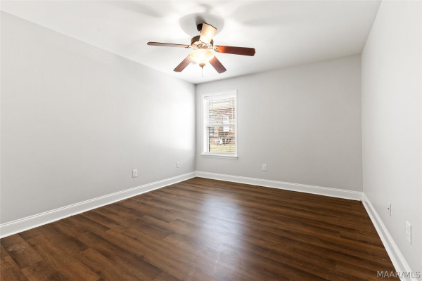 279 Meadowview Lane