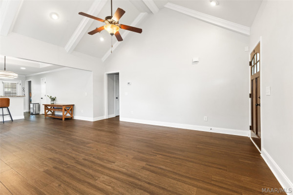 279 Meadowview Lane