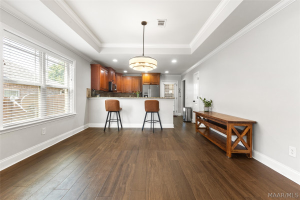 279 Meadowview Lane