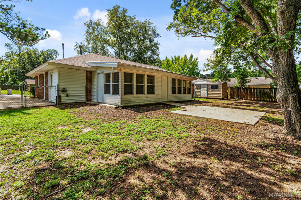 3797 Royal Crest Drive