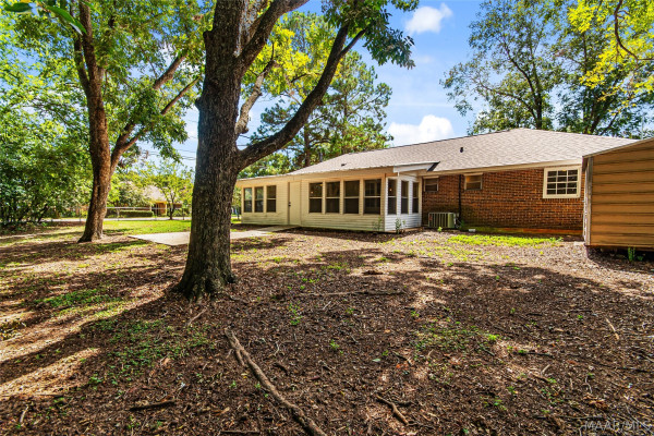 3797 Royal Crest Drive