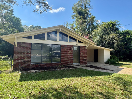 742 Rice Street
