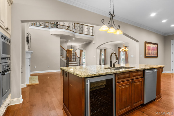 6414 Philadelphia Hill