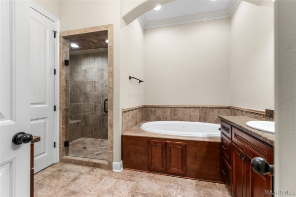 6414 Philadelphia Hill