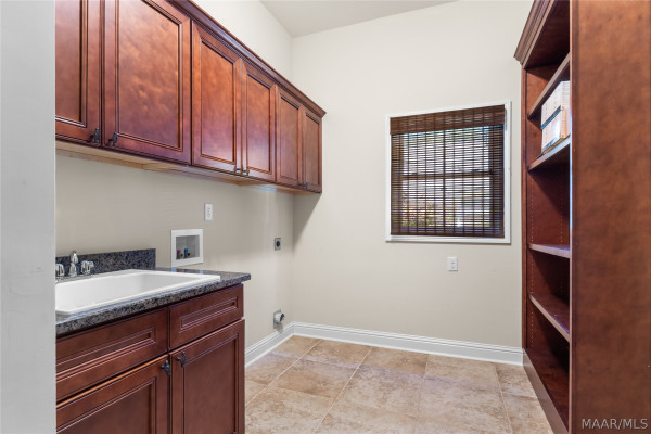 6414 Philadelphia Hill