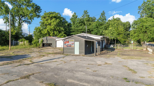 3300 Lower Wetumpka Road