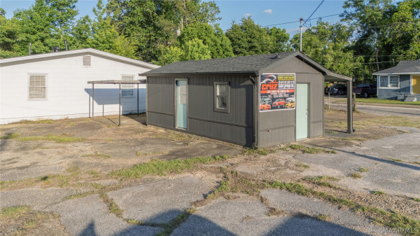 3300 Lower Wetumpka Road