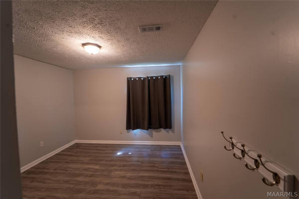53 Meadowood Drive