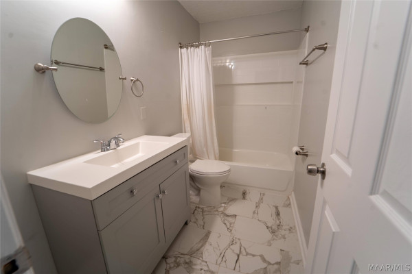 53 Meadowood Drive