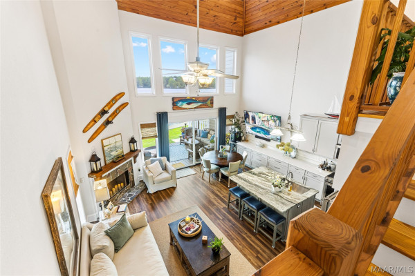 163 Paradise Pointe