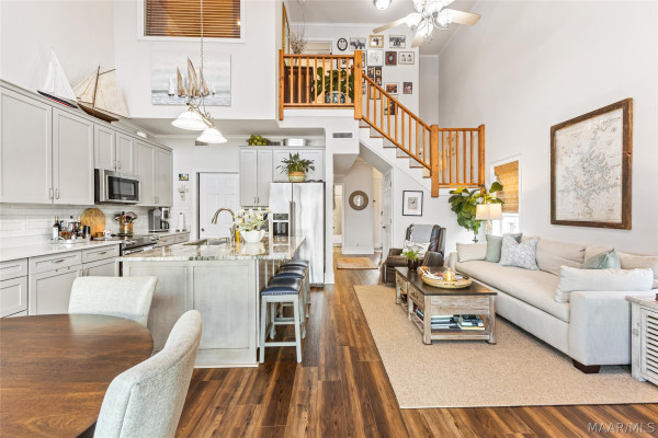 163 Paradise Pointe