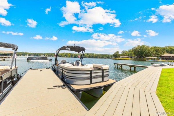 163 Paradise Pointe