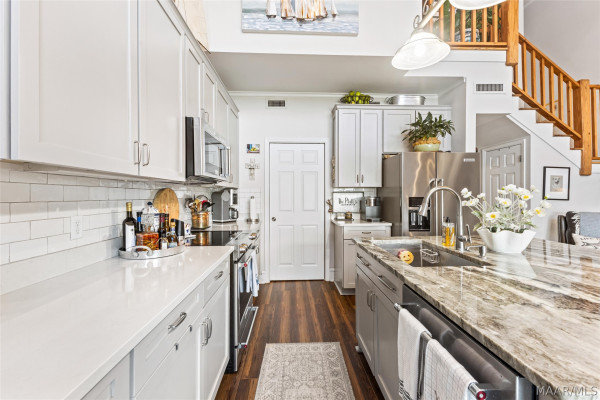 163 Paradise Pointe
