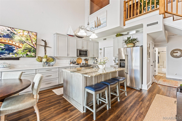 163 Paradise Pointe