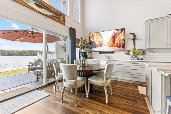 163 Paradise Pointe