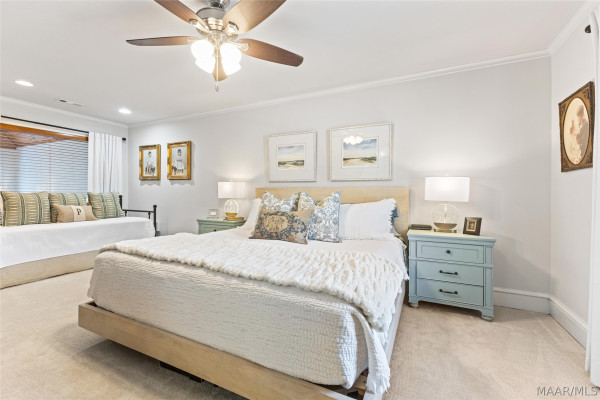 163 Paradise Pointe