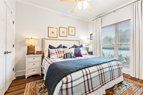 163 Paradise Pointe