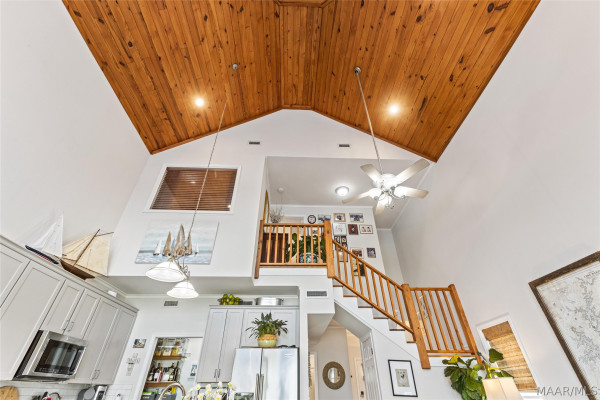 163 Paradise Pointe