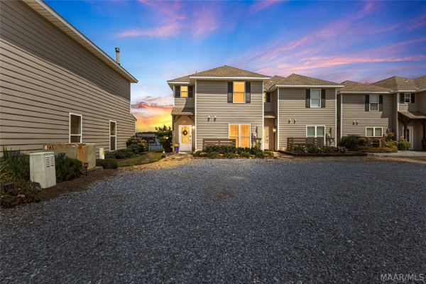 163 Paradise Pointe