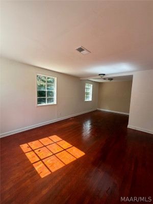 33 Evans Drive