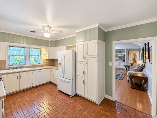 209 Arrowhead Drive