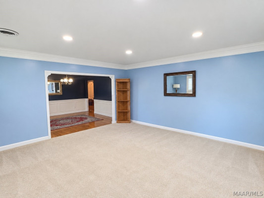 209 Arrowhead Drive