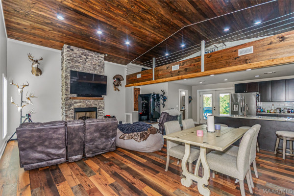 595 Neros Rock Road