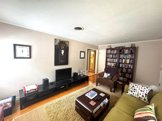 909 Green Forest Drive