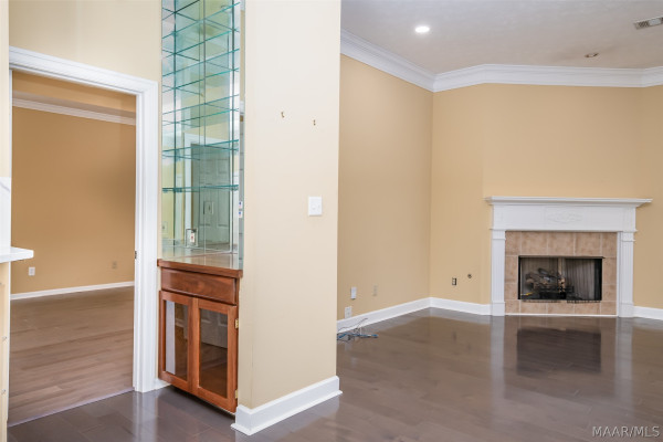 2718 IVY Chase Loop
