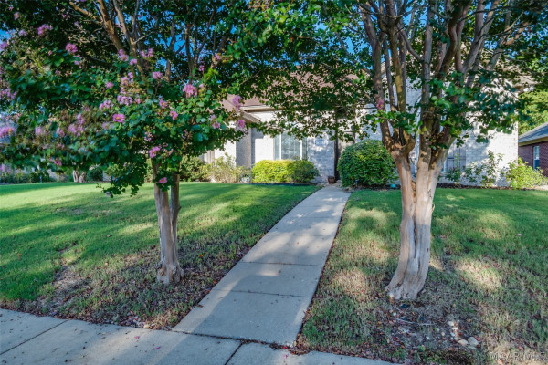 2718 IVY Chase Loop