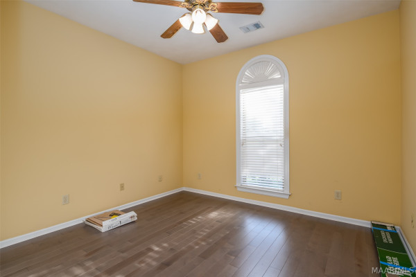 2718 IVY Chase Loop