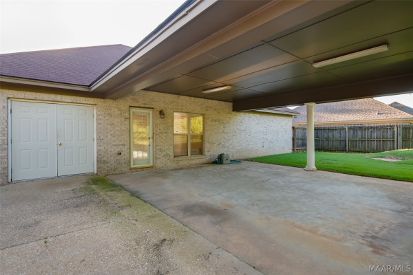 2718 IVY Chase Loop