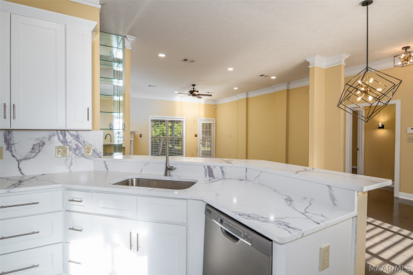 2718 IVY Chase Loop