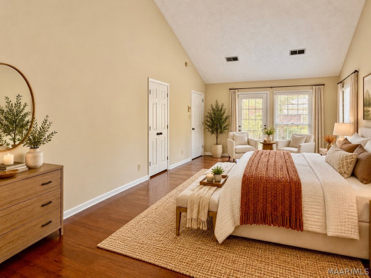6529 Monmouth Mews