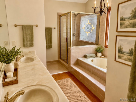 6529 Monmouth Mews