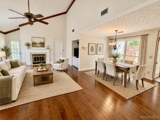 6529 Monmouth Mews