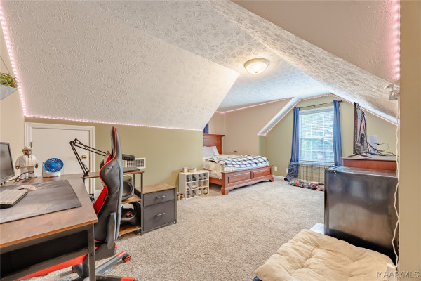 155 Mountain Oak Drive