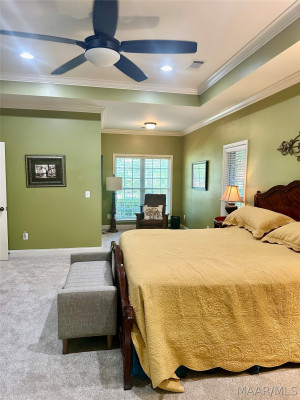 31 Creekside Drive