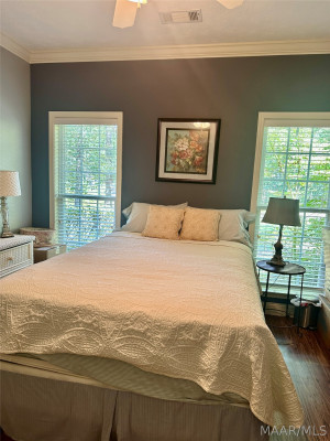 31 Creekside Drive