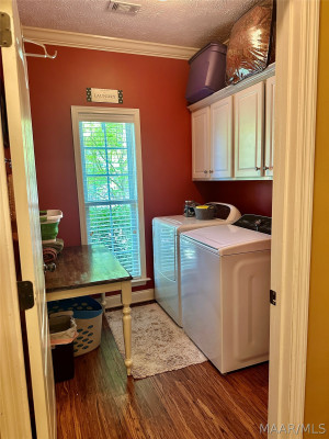 31 Creekside Drive