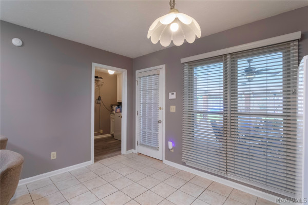 7532 Old Barn Road