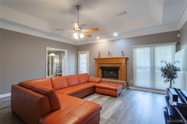 7532 Old Barn Road