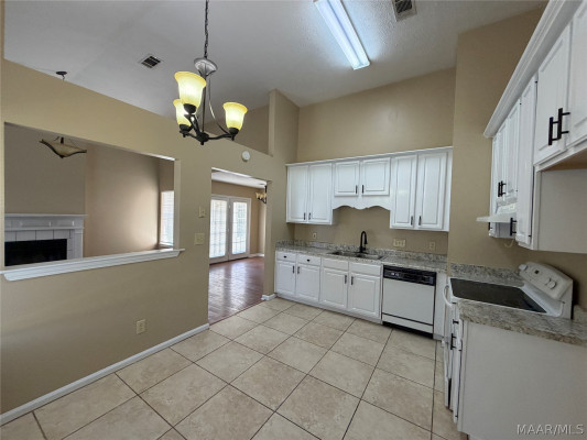 7000 GIVENS Court