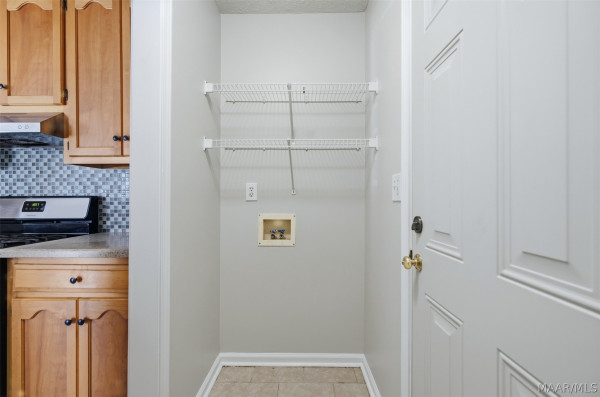6805 Canter Trail